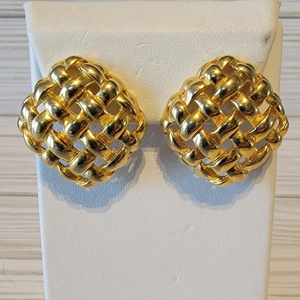 Vintage Gold Tone Basket Weave Woven Statement Pierced Earrings